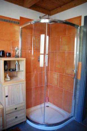 Bagno privato con doccia