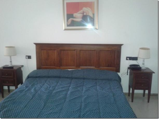 Letto matrimoniale in Depandance - Villa Magione