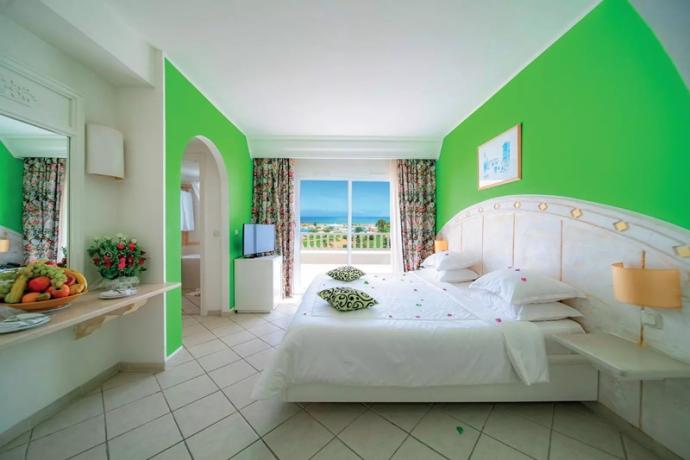 Camere con balcone villaggio Veratour fronte mare Tunisia