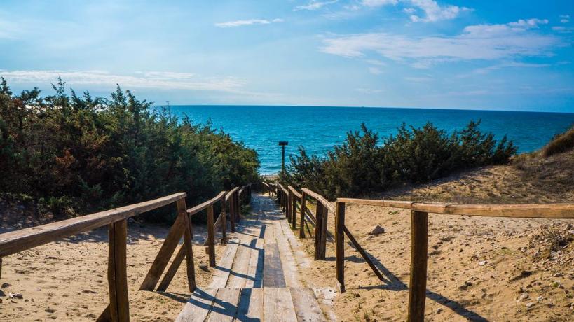 Albergo Sabaudia, con accesso diretto al mare 