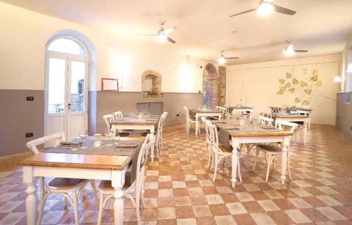 Ristorante con piatti tipici umbri, tradizione Assisi 