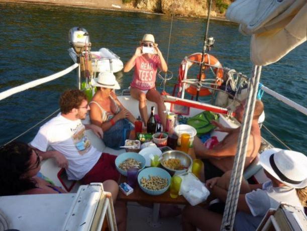 Escursioni in Barca con Pranzo a Bordo