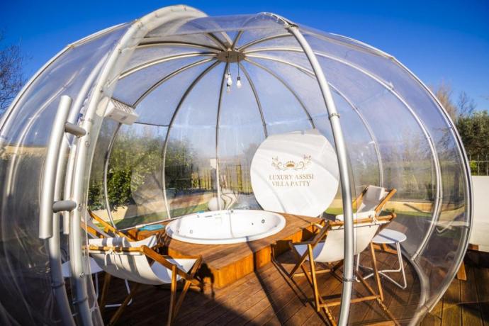 Grande Bolla Riscaldata con Jacuzzi acqua calda