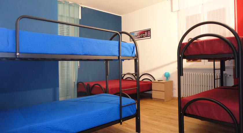 Camere economiche Familiari con Wifi Parcheggio a Pavia