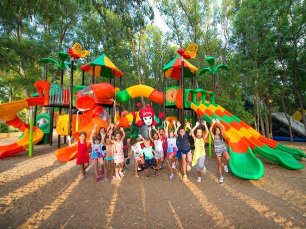 Area Parcogiochi Gigante per i vostri bambini 