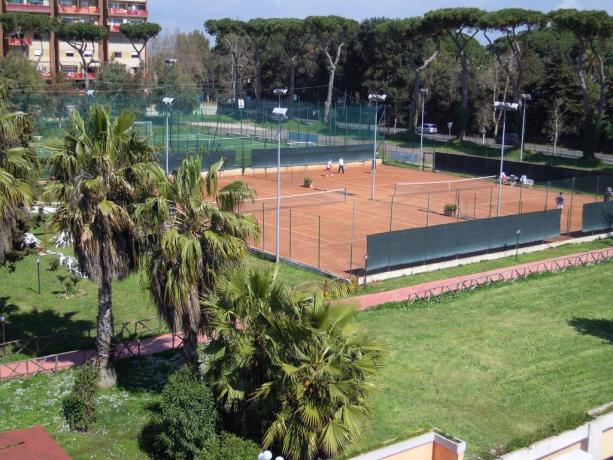 Campo tennis hotel 3 stelle Anzio 