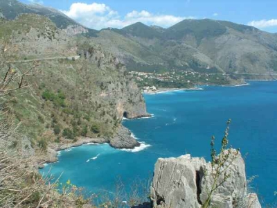 the rocks between Maratea and Praia