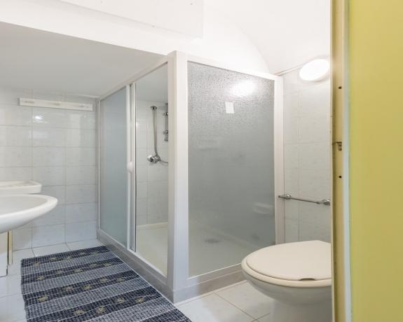 Casa vacanza con bagno privato-box doccia Modica 