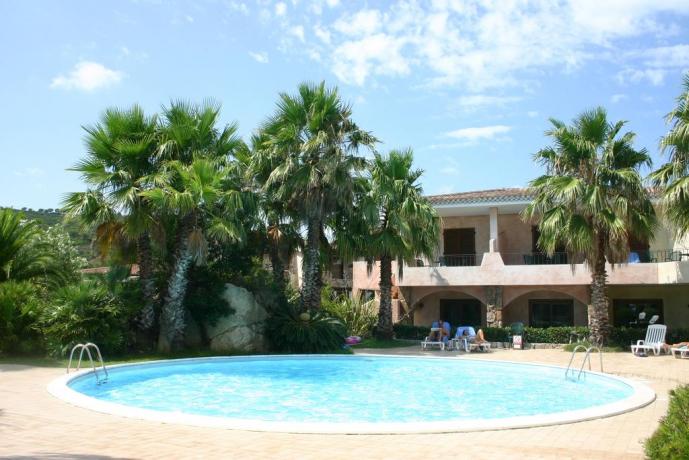 Appartamenti Vacanza Residence con ampia Piscina  