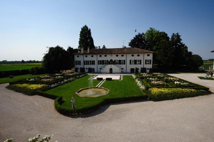 villa-bb-cerimonie-convegni-piscina