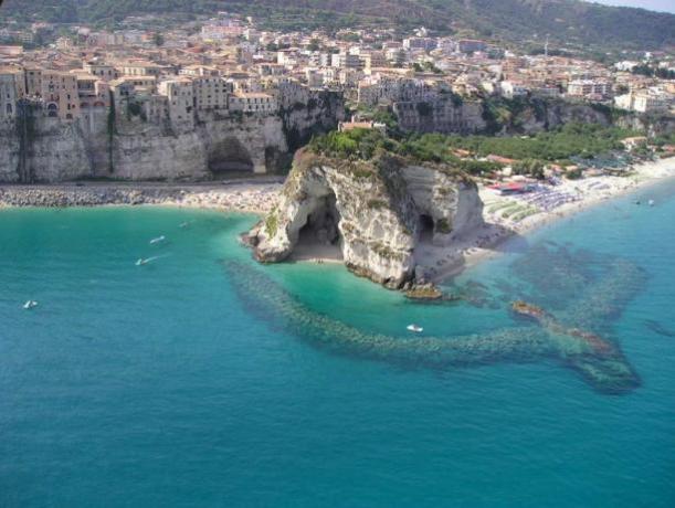 Agriturismo Contrada con vista mare di Tropea 