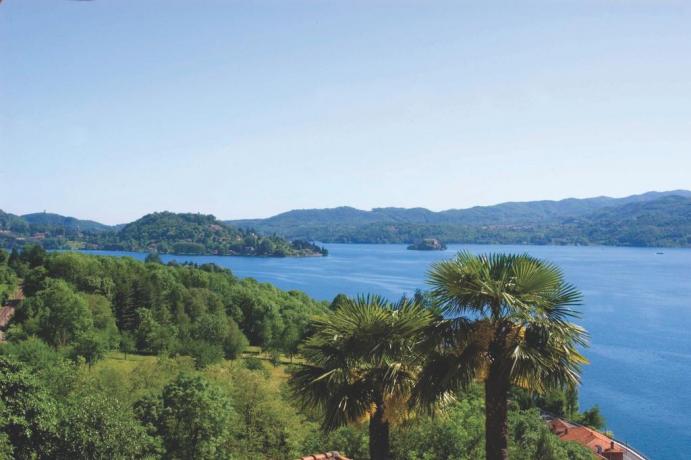 Vista mozzafiato del Lago d'Orta