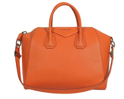 GIVENCHY borsa media antigona in pelle martellata