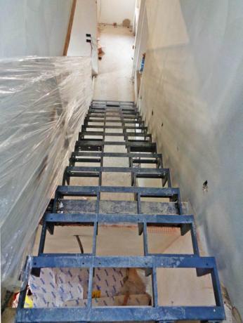 s91- struttura scala da rivestire
