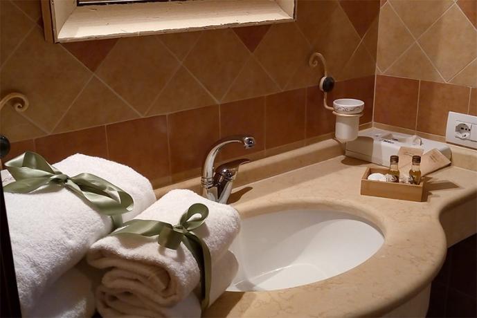 Suite Spello bagno privato e kit cortesia