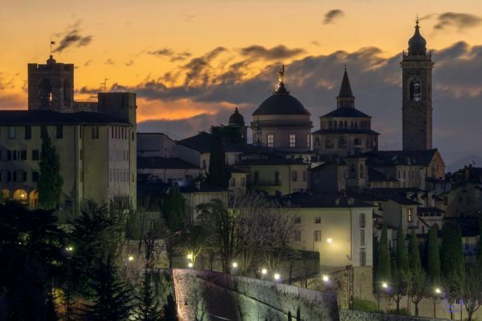 Romantico Relais con Suite vicino Alba 