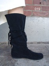 Scarpe e calzature medievali per uomini e donne