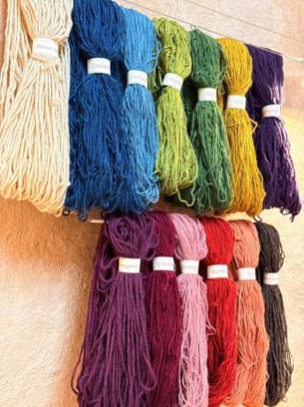 Avventura tra le pagine: “Trame di storie e trame di lana”