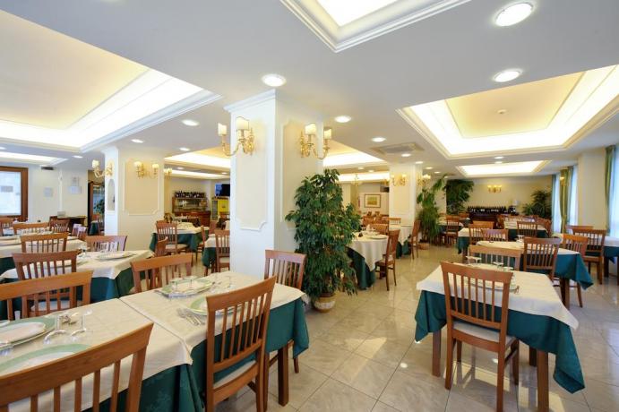 Ristorante tipico con 300 coperti 