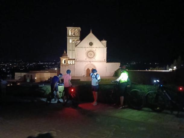 Visitare Assisi in Bicicletta