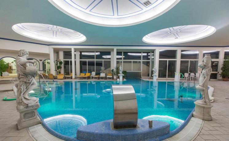 Hotel 4 stelle con 2 Piscine termali riscaldate, interna ed esterna ad Abano Terme