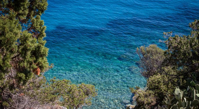 Spiaggia Villasimius: Acqua cristallina