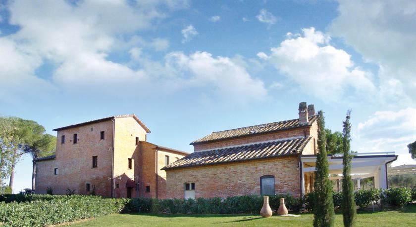 Entrance to the Resort & SPA Beauty Farm Trasimeno