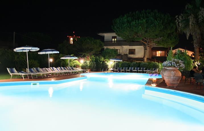 Piscina: Hotel Villaggio Turistico Peastum Salerno