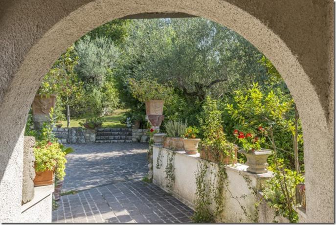 Hotel immerso nel Verde Lago Trasimeno 