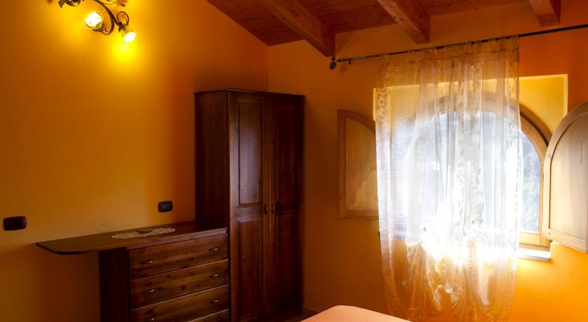Camera Arancio Set Cortesia e wifi