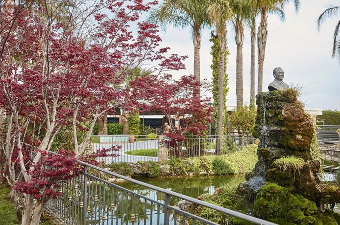 Grande Hotel 4stelle a Battipaglia con giardino Salerno