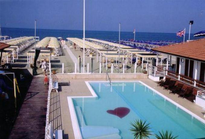 Hotel con Piscina Fronte Mare Lido di Camaiore 