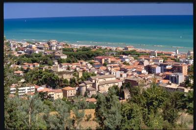 Last Minute Holiday by the sea in Italy