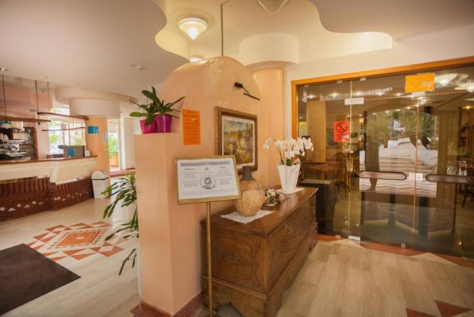 Entrata Sala Ristorante e Hall Albergo
