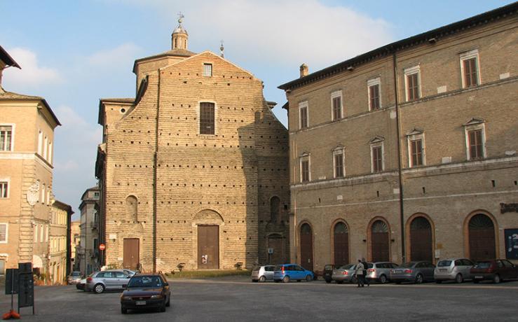 Villa vicino Piazza della Libertà-Macerata  