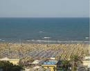 Hotel vith view of the beach and the sea in Viserbella