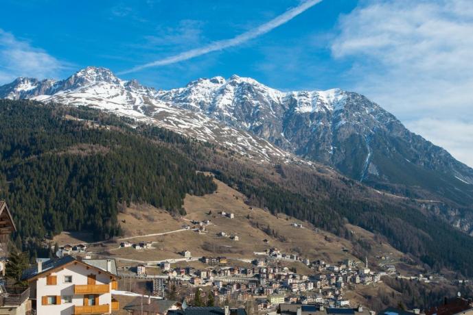 Vista dalle camere dell'Hotel a Sondrio 