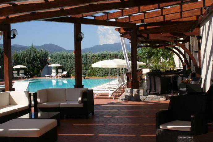 Piscina Bar e Solarium in Residence Centola Palinuro