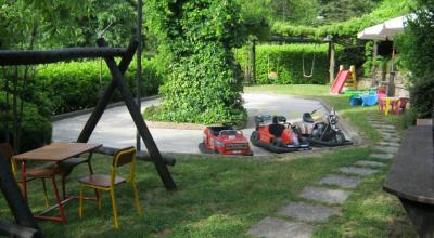 Parco per bambini con mini cars 