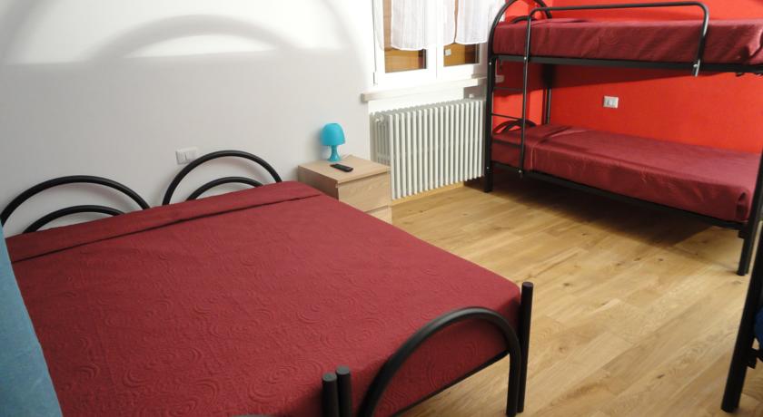 Ampie Camere Familiari economiche a Pavia