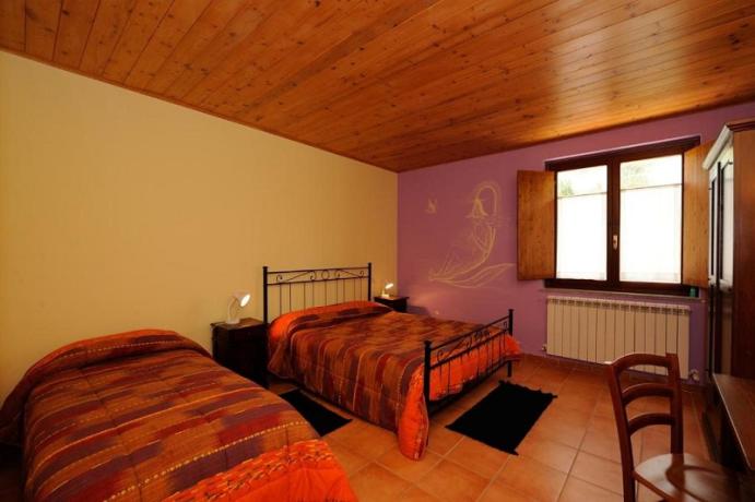 Zona Notte 3 Posti Letto in Agriturismo 