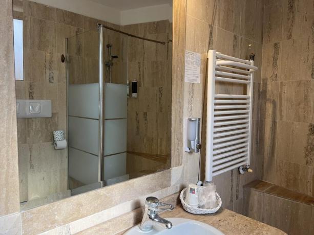 Fiuggi Offerte camere con bagno privato in centro