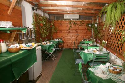 Colazione a buffet, hotel ideale per famiglia