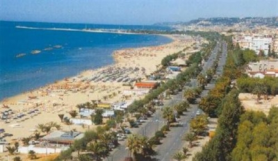 Seafront hotel in san bendetto del tronto