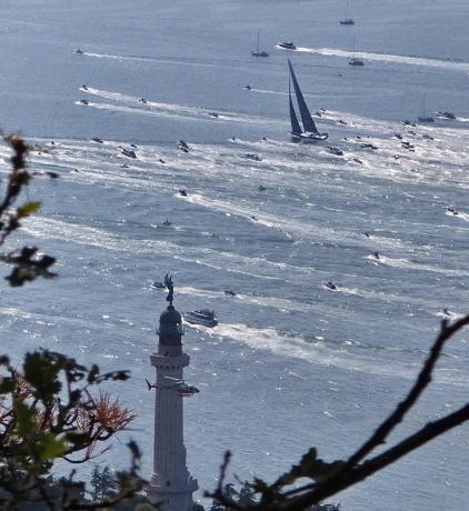 Flash sulla Barcolana: alle luci della sera
