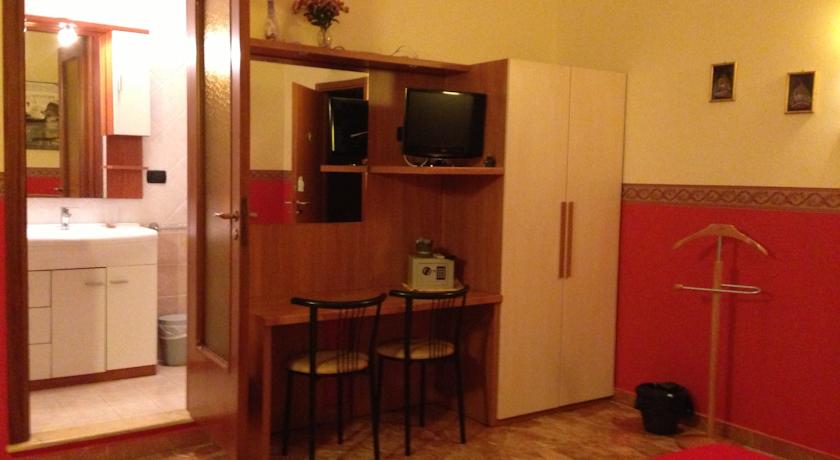 Camere con Tv e cassaforte a Lecce 