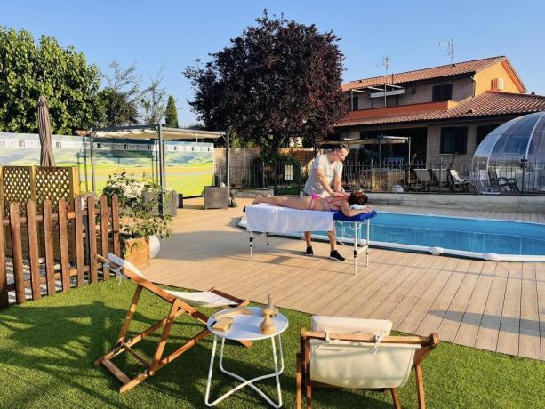 Piscina Villa Patty con ampio solarium