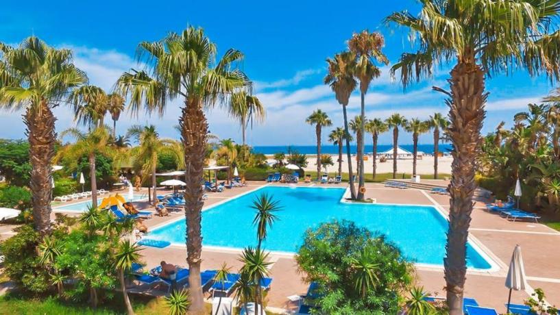 Vista Piscina e Palme, Villaggio turistico sicilia