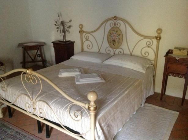 Letto matrimoniale in ferro battuto