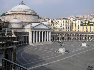 Hotel Vicino alla Piazza del Plebiscito a Napoli
